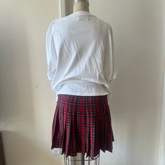 The Kooples
Spring Summer 2020 wool mini skirt - Picture 2 of 7